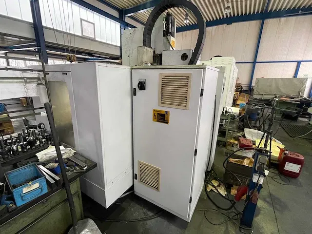 2001 bridgeport vmc 1000xp cnc bewerkingscentrum - afbeelding 9 van  10
