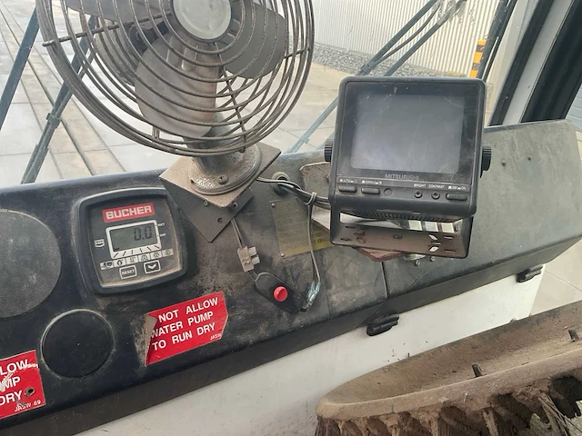 2001 bucher citycat 5000 straatveegmachine - afbeelding 19 van  35