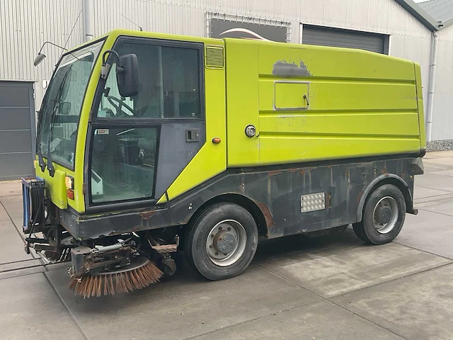 2001 bucher citycat 5000 straatveegmachine - afbeelding 31 van  35