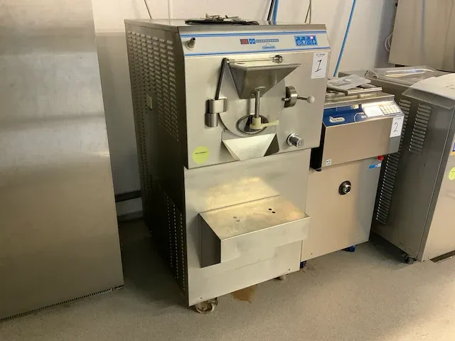 2001 carpigiani labotronic 70 100 dgt-p ijsmachine - afbeelding 3 van  14