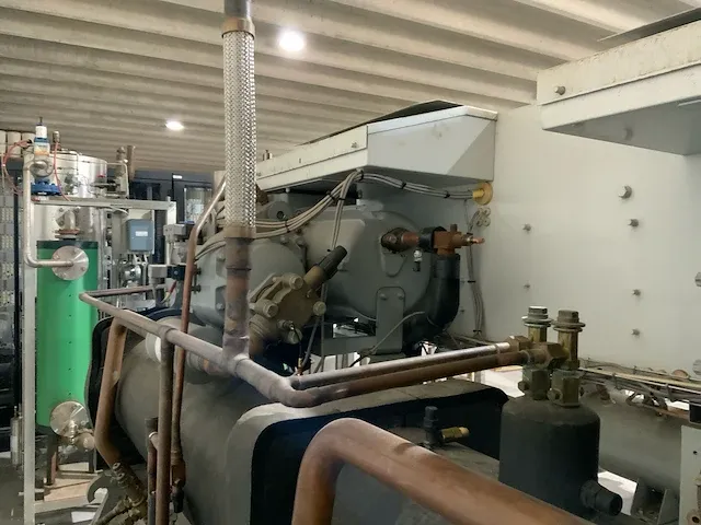 2001 carrier 30hxc190 watergekoelde koelinstallaties - afbeelding 2 van  17