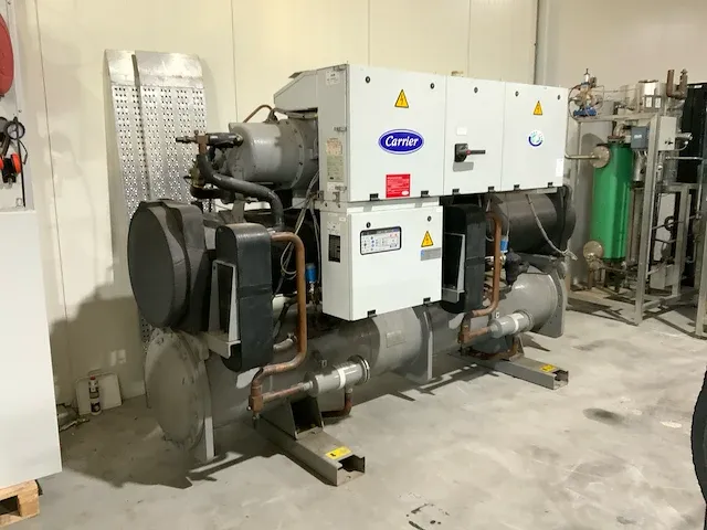 2001 carrier 30hxc190 watergekoelde koelinstallaties - afbeelding 10 van  17