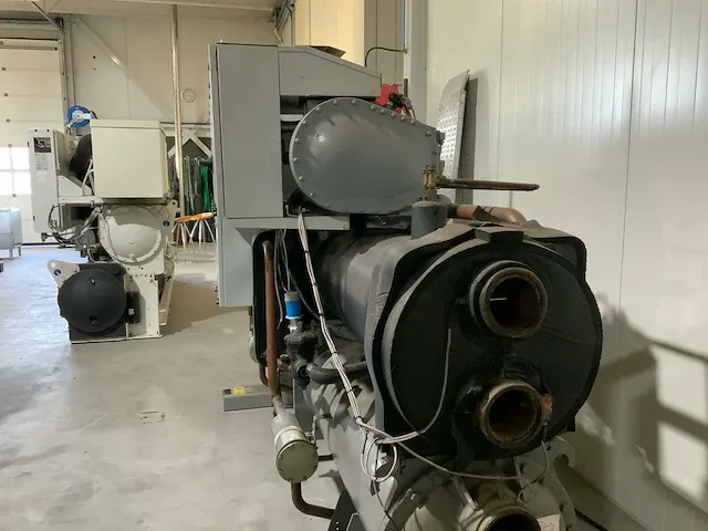 2001 carrier 30hxc190 watergekoelde koelinstallaties - afbeelding 13 van  17