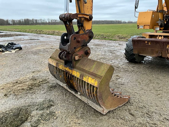 2001 case 788p banden graafmachine - afbeelding 2 van  32