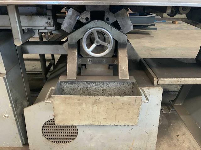 2001 darley mpd 110/170 pons- en knipmachine - afbeelding 17 van  30