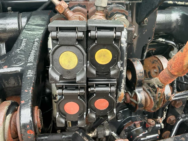 2001 deutz-fahr agrotron 100 vierwielaangedreven landbouwtractor - afbeelding 11 van  45