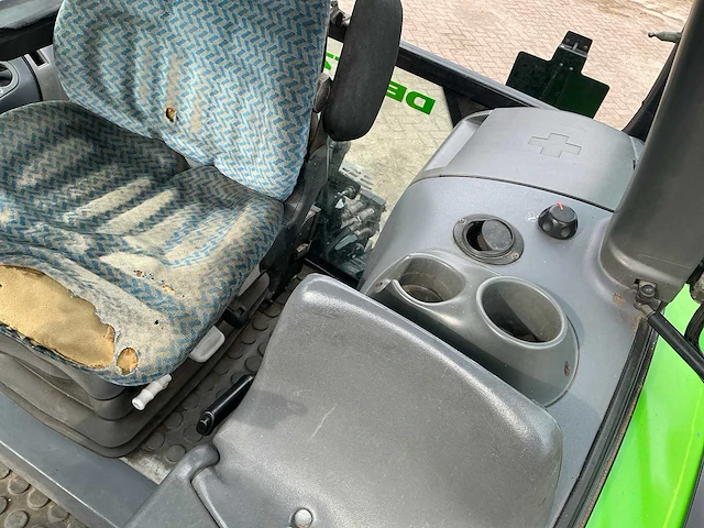 2001 deutz-fahr agrotron 100 vierwielaangedreven landbouwtractor - afbeelding 24 van  45