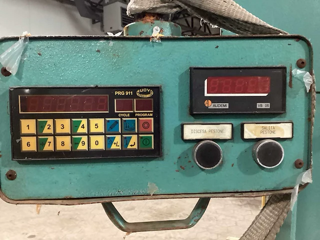 2001 femas pi 80 cnc kantbank - afbeelding 6 van  10