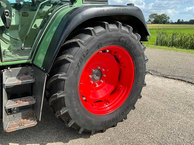 2001 fendt 410 vario vierwielaangedreven landbouwtractor - afbeelding 8 van  38
