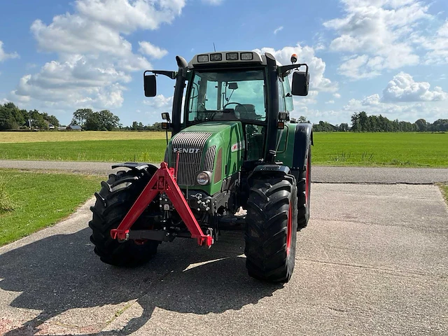 2001 fendt 410 vario vierwielaangedreven landbouwtractor - afbeelding 32 van  38