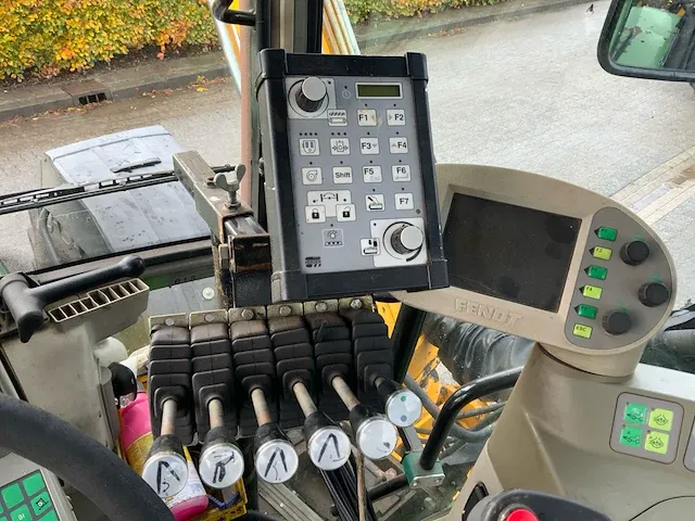 2001 fendt 712 vario maaiarm combinatie - afbeelding 27 van  34