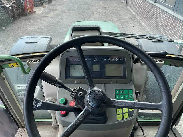 2001 fendt 716 vario vierwielaangedreven landbouwtractor - afbeelding 30 van  44