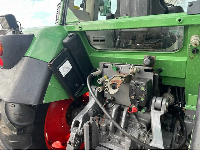 2001 fendt farmer 410 vierwielaangedreven landbouwtractor - afbeelding 2 van  20
