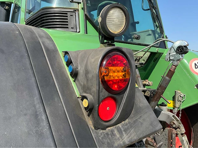2001 fendt favorit 716 vario vierwielaangedreven landbouwtractor - afbeelding 9 van  46