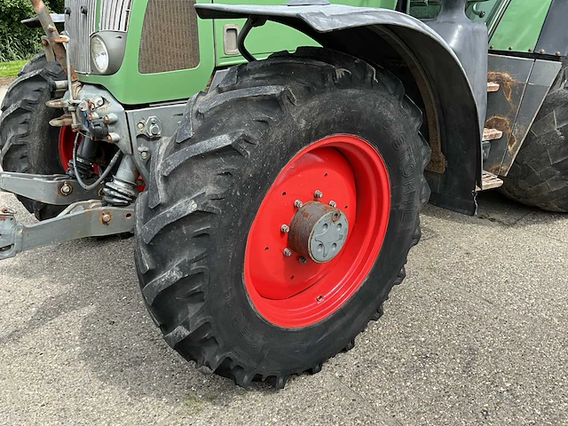 2001 fendt vario favorit 716 vierwielaangedreven landbouwtractor - afbeelding 13 van  38