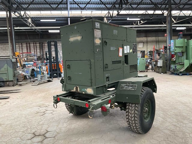 2001 fermont div mep-804a stroomgenerator op aanhanger - afbeelding 3 van  13