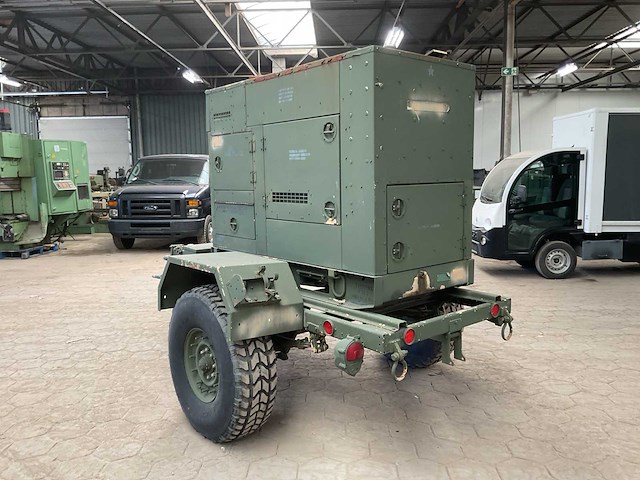 2001 fermont div mep-804a stroomgenerator op aanhanger - afbeelding 4 van  13