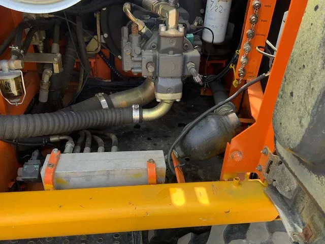 2001 fiat hitachi ex135w banden graafmachine - afbeelding 18 van  42