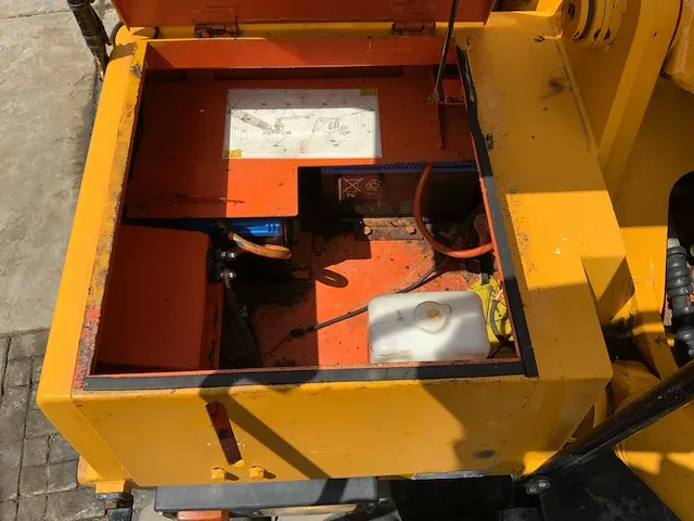 2001 fiat hitachi ex135w banden graafmachine - afbeelding 28 van  42