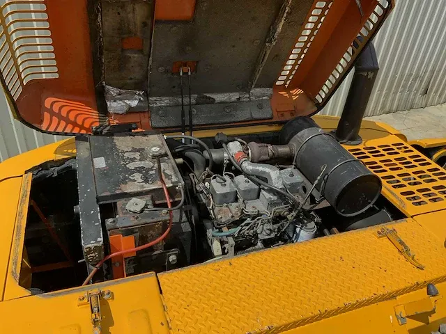 2001 fiat hitachi ex135w banden graafmachine - afbeelding 29 van  42