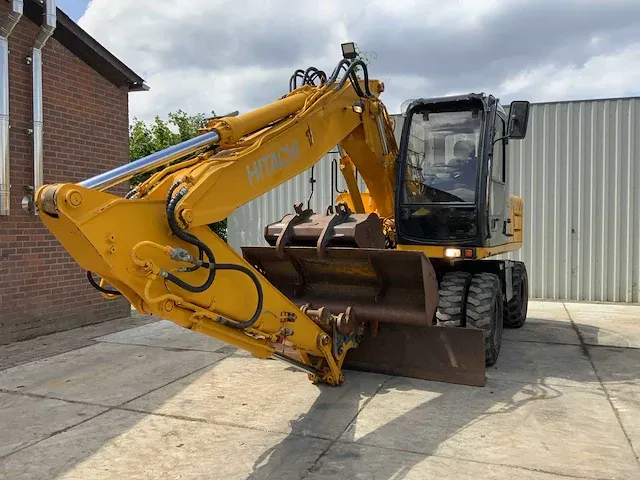 2001 fiat hitachi ex135w banden graafmachine - afbeelding 40 van  42