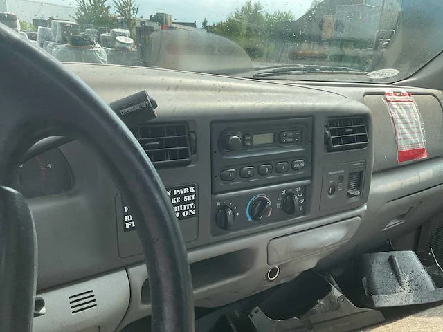 2001 ford f350 personenauto - afbeelding 12 van  13