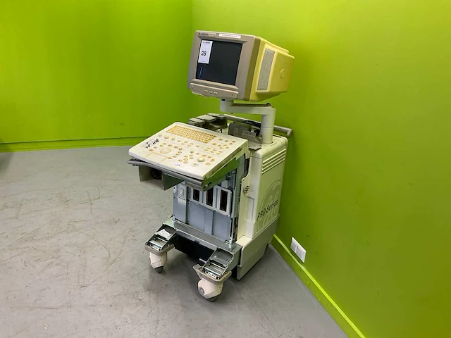 2001 ge logiq 400 ultrasound apparaat - afbeelding 7 van  13