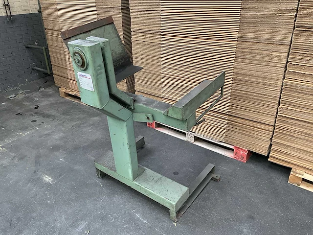 2001 gemert 1740-02 kantelbank - afbeelding 2 van  7