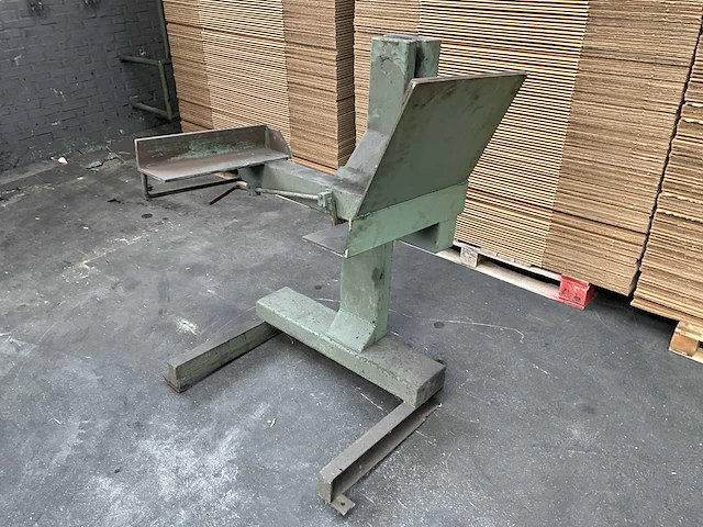 2001 gemert 1740-02 kantelbank - afbeelding 4 van  7