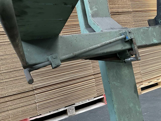 2001 gemert 1740-02 kantelbank - afbeelding 5 van  7
