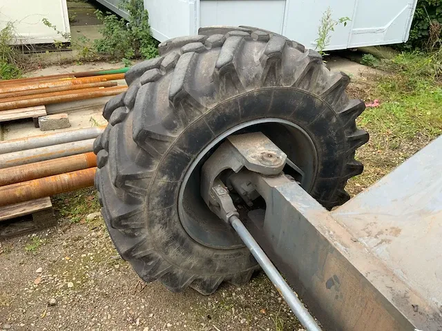 2001 haulotte h23tpx 4x4 roterende telescoop hoogwerker - afbeelding 13 van  15