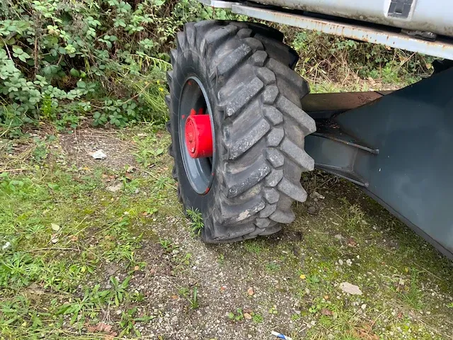 2001 haulotte h23tpx 4x4 roterende telescoop hoogwerker - afbeelding 14 van  15
