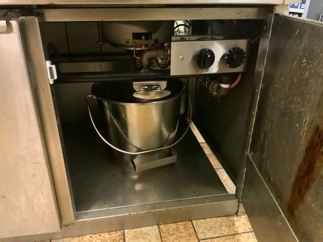 2001 hewigo b22 friteuse (3 zones) - afbeelding 9 van  9