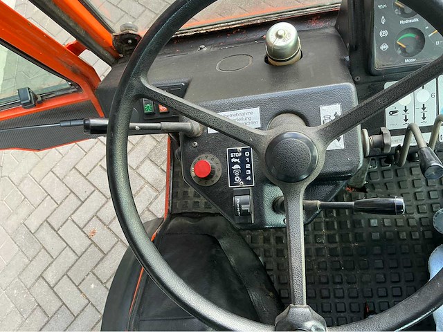 2001 holder c9800h werktuigdrager - afbeelding 8 van  26