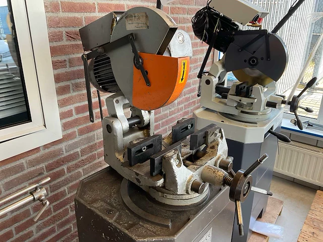 2001 huvema hu 315 clk afkortcirkelzaagmachine - afbeelding 1 van  6
