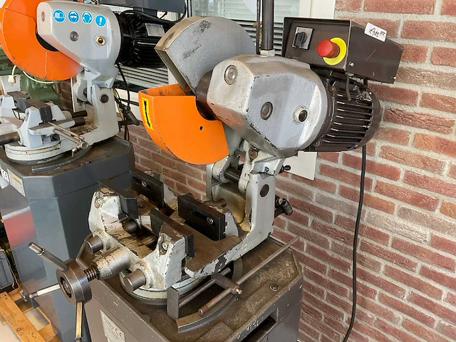 2001 huvema hu 315 clk afkortcirkelzaagmachine - afbeelding 4 van  6