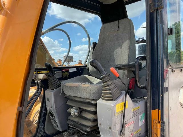 2001 hyundai robex 130lc-3 rupsgraafmachine - afbeelding 17 van  43