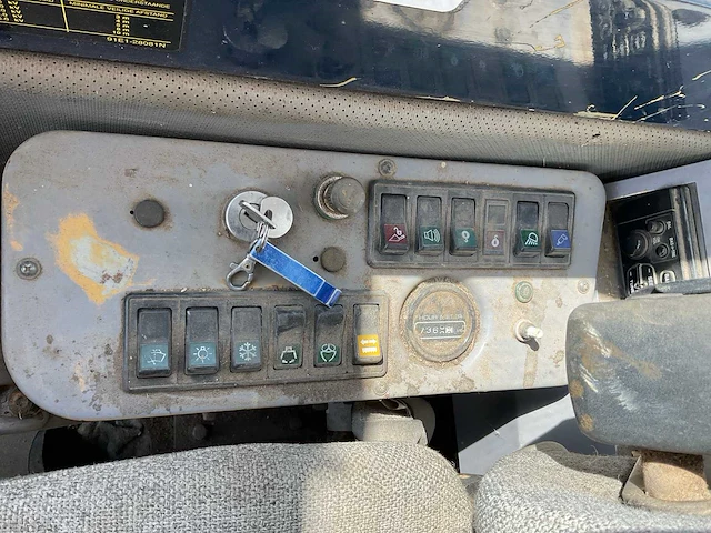 2001 hyundai robex 130lc-3 rupsgraafmachine - afbeelding 20 van  43