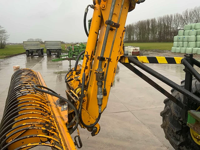 2001 john deere 6600 vierwielaangedreven landbouwtractor - afbeelding 15 van  76