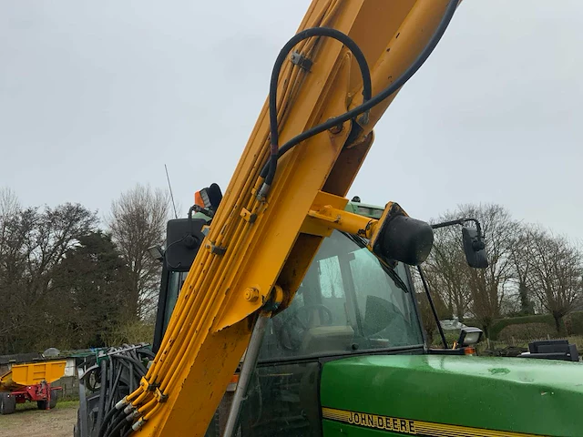 2001 john deere 6600 vierwielaangedreven landbouwtractor - afbeelding 26 van  76