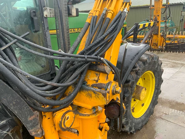 2001 john deere 6600 vierwielaangedreven landbouwtractor - afbeelding 33 van  76
