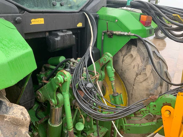 2001 john deere 6600 vierwielaangedreven landbouwtractor - afbeelding 42 van  76
