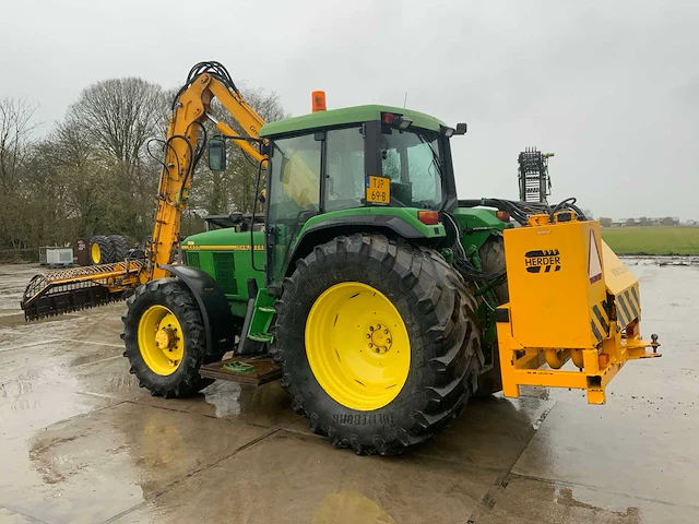 2001 john deere 6600 vierwielaangedreven landbouwtractor - afbeelding 34 van  76