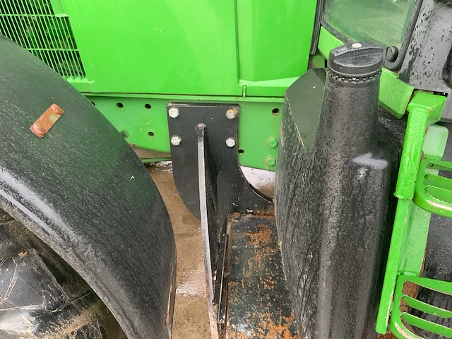 2001 john deere 6600 vierwielaangedreven landbouwtractor - afbeelding 57 van  76