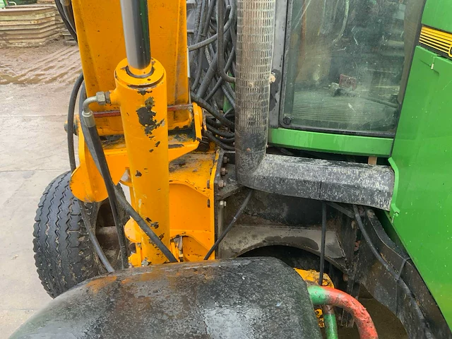 2001 john deere 6600 vierwielaangedreven landbouwtractor - afbeelding 61 van  76