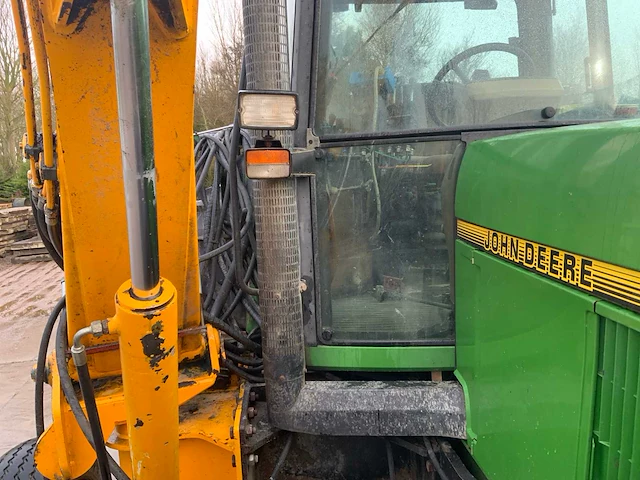 2001 john deere 6600 vierwielaangedreven landbouwtractor - afbeelding 62 van  76