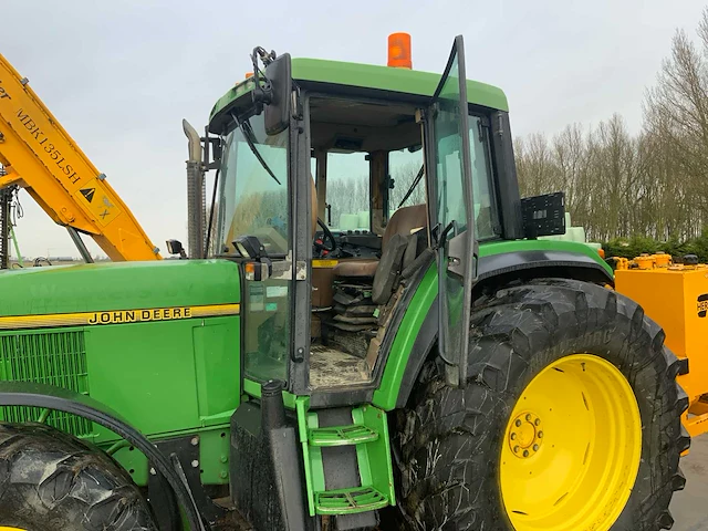 2001 john deere 6600 vierwielaangedreven landbouwtractor - afbeelding 64 van  76