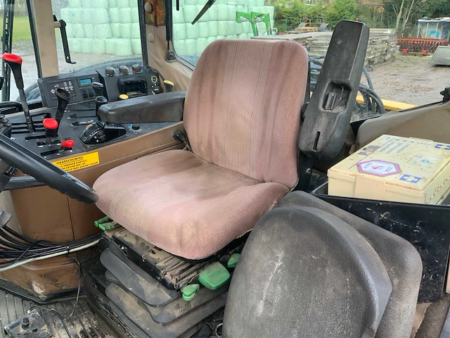 2001 john deere 6600 vierwielaangedreven landbouwtractor - afbeelding 65 van  76