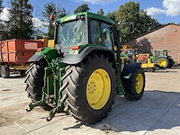 2001 john deere 6810 vierwielaangedreven landbouwtractor - afbeelding 23 van  33