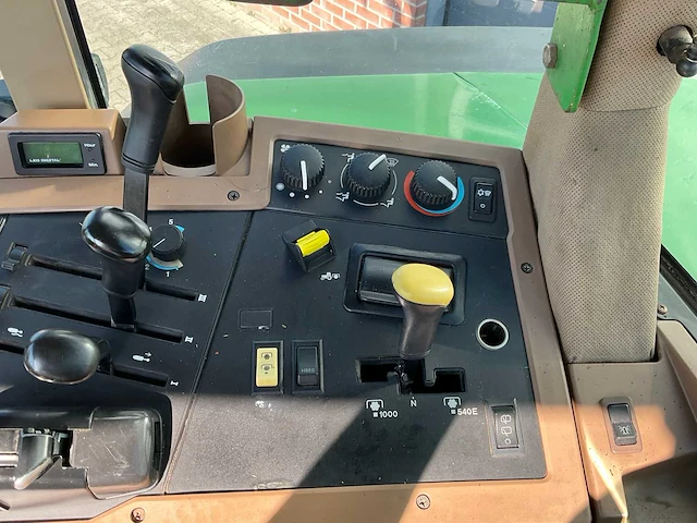 2001 john deere 7810 vierwielaangedreven landbouwtractor - afbeelding 14 van  23